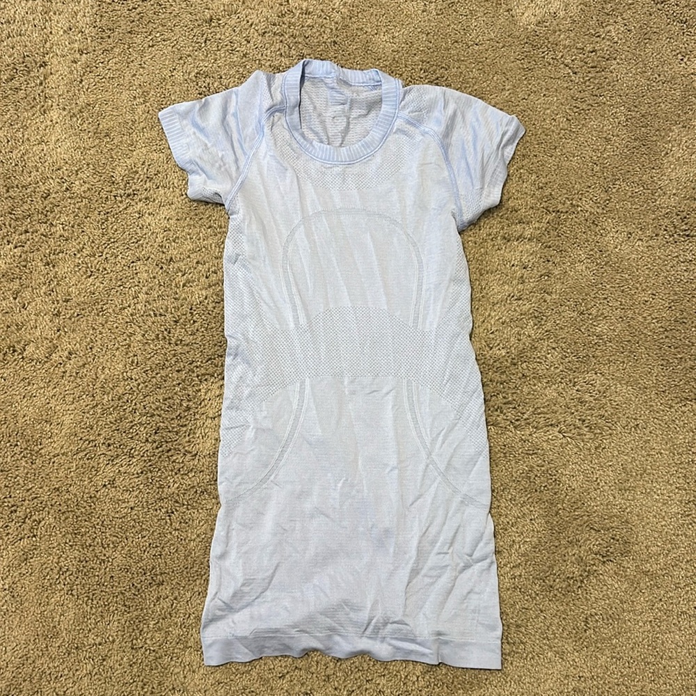Lululemon swiftly tech top